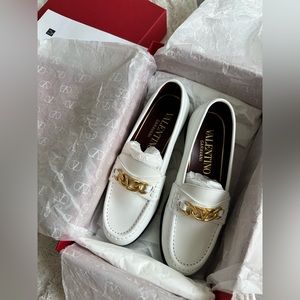 Valentino Garavani Women's Vlogo Chain Loafers